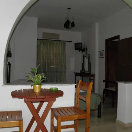 Mirsini Pansion Karterados (Santorini)