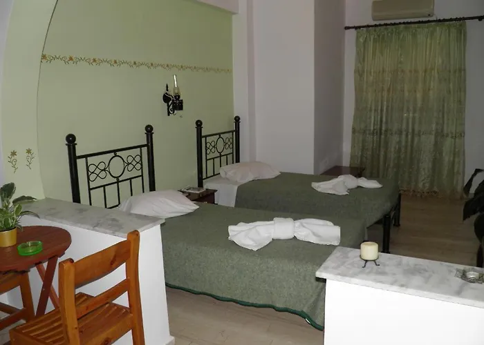 Mirsini Pansion Gasthof 3*