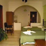 Gasthuis Mirsini Pansion 3*