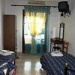 Mirsini Pansion 3* Karterados (Santorini)