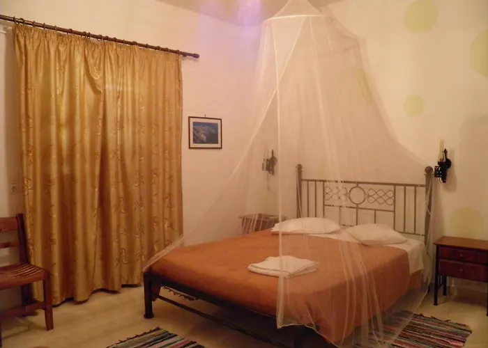 Mirsini Pansion بيت ضيافة